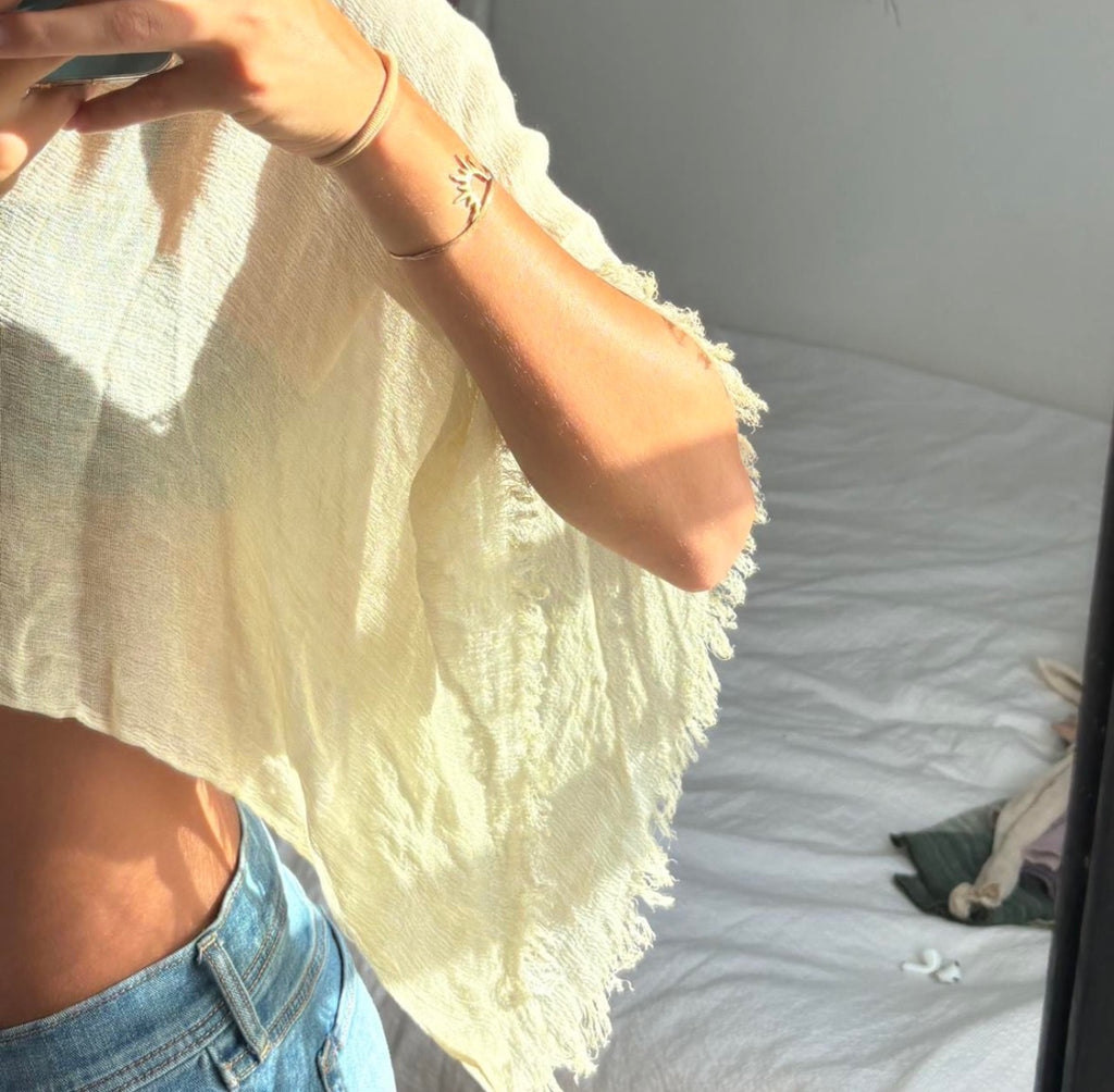 Sora Shoulder Veil - Cream